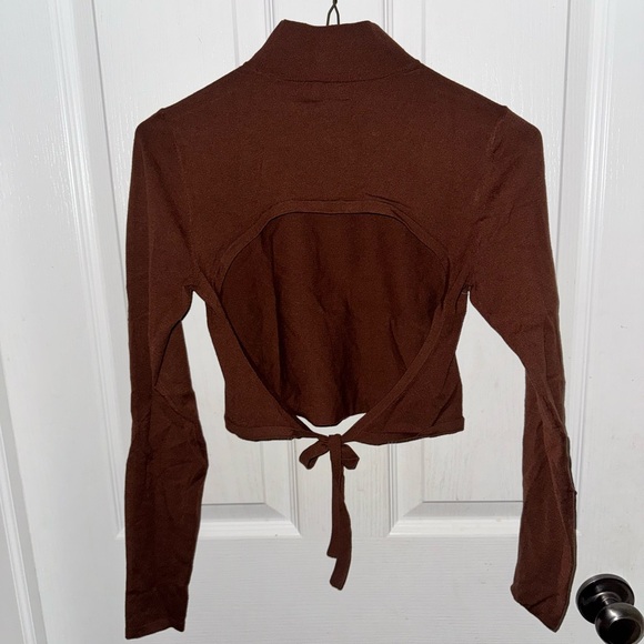 Aritzia/Sunday Best Ellie Sweater - Picture 2 of 4